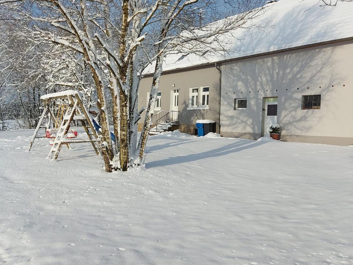 Cozy Holiday Home In Neuendorf With Garden Екстериор снимка