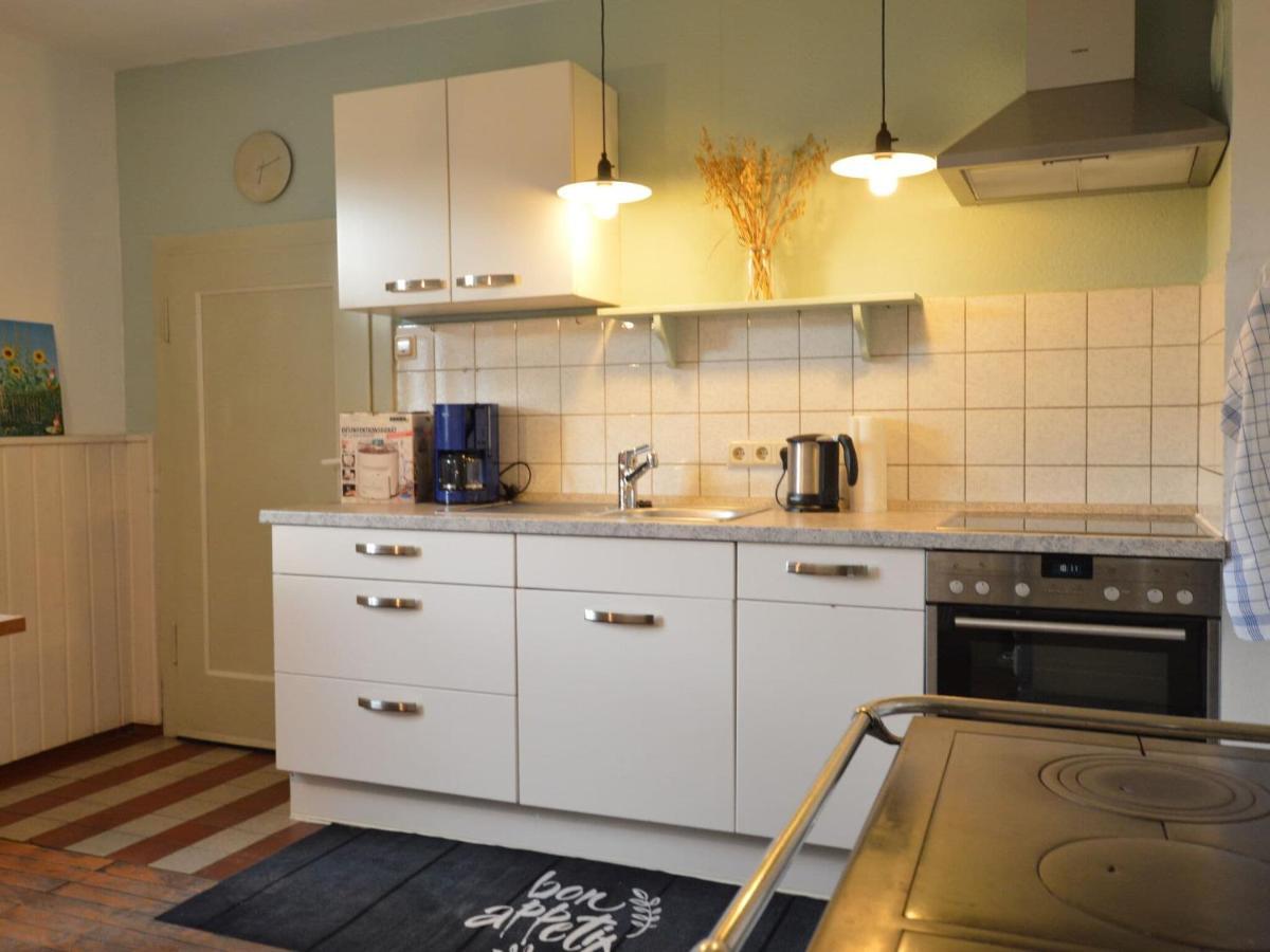 Cozy Holiday Home In Neuendorf With Garden Екстериор снимка
