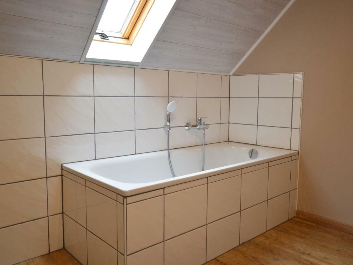 Cozy Holiday Home In Neuendorf With Garden Екстериор снимка